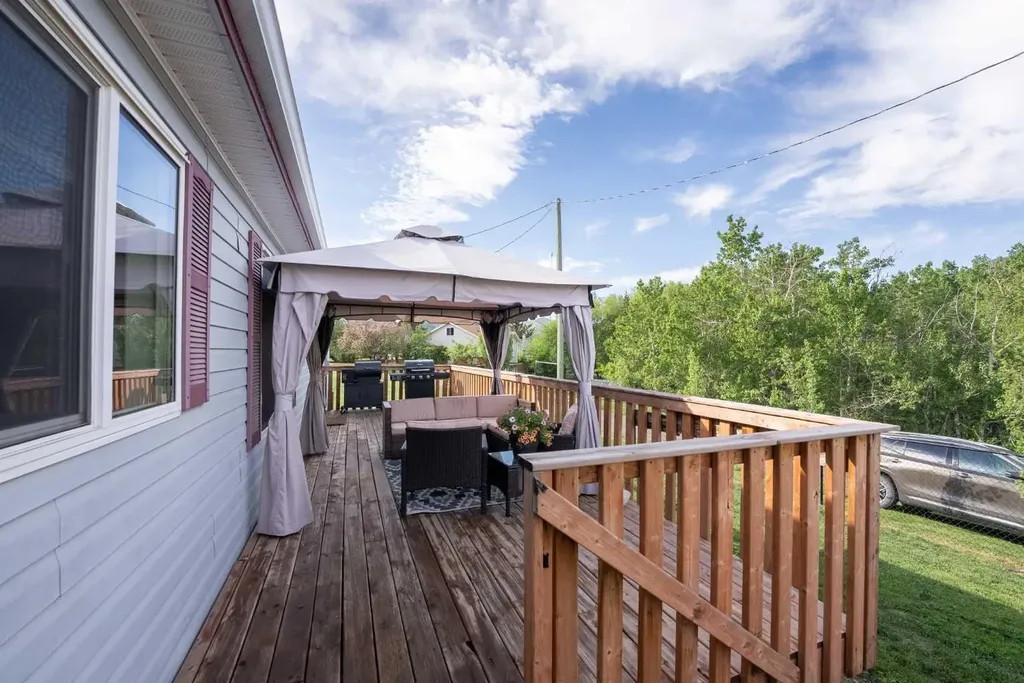 22408 27 Avenue Bellevue AB T0K 0C0