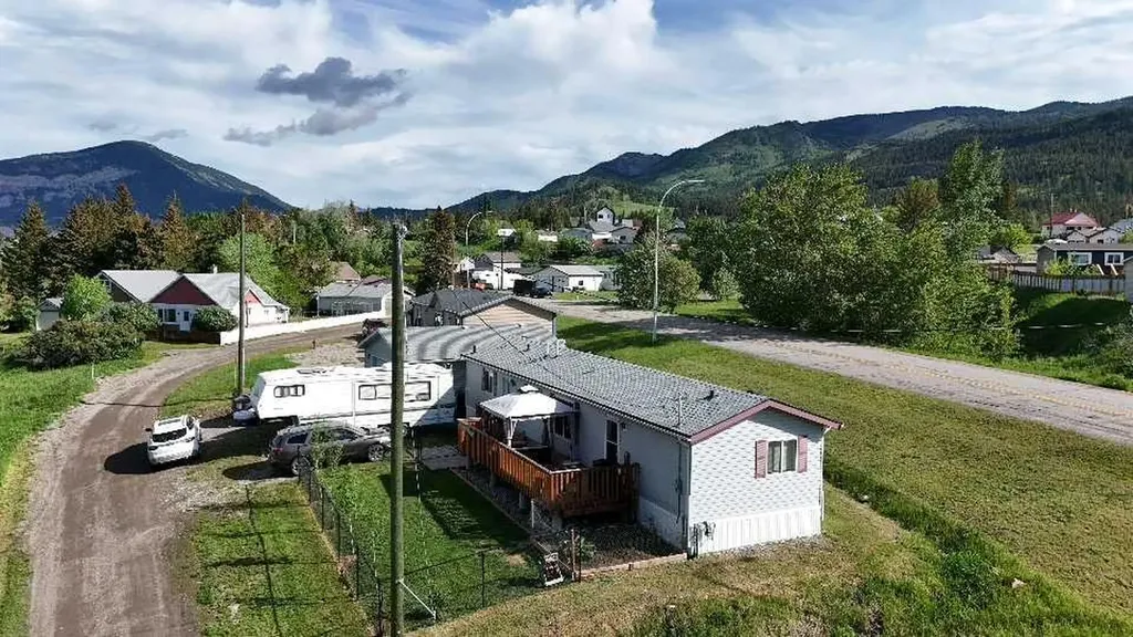 22408 27 Avenue Bellevue AB T0K 0C0