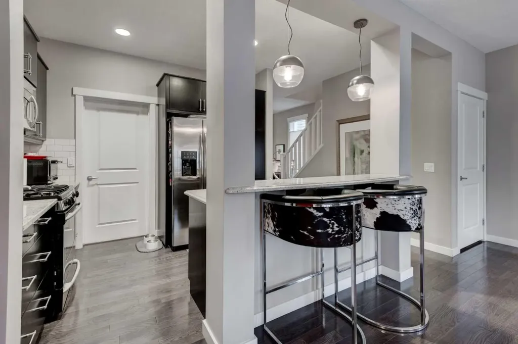 78 Ypres Green SW Calgary AB T2T 6M1