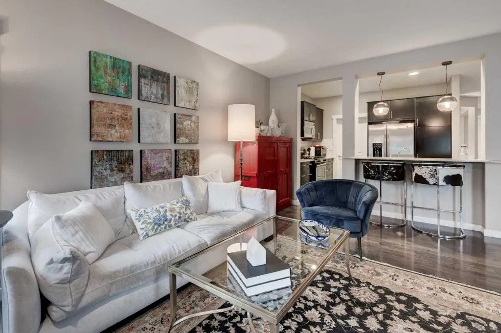 78 Ypres Green SW Calgary AB T2T 6M1