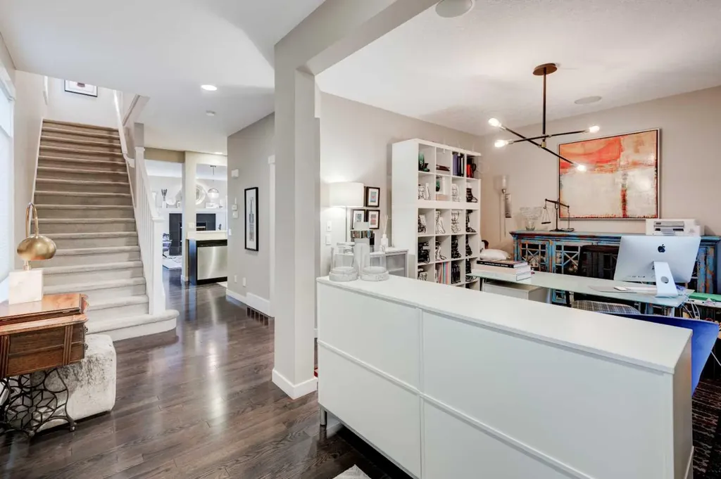 78 Ypres Green SW Calgary AB T2T 6M1