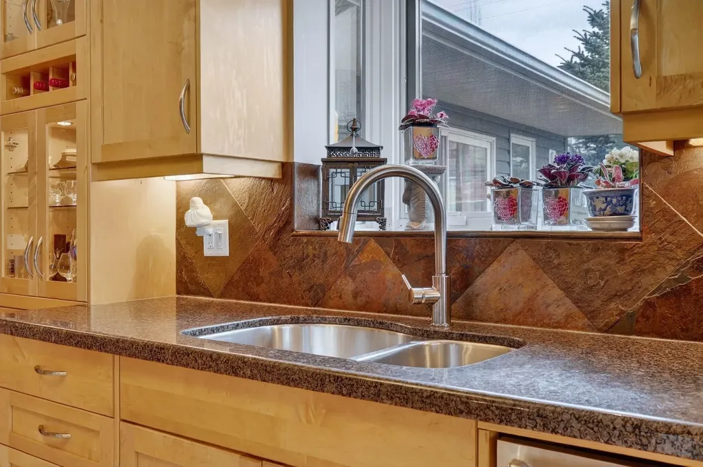 2316 Richmond Road SW Calgary AB T2T 5E4