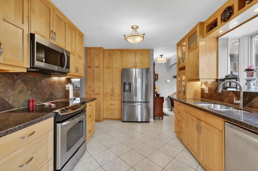 2316 Richmond Road SW Calgary AB T2T 5E4