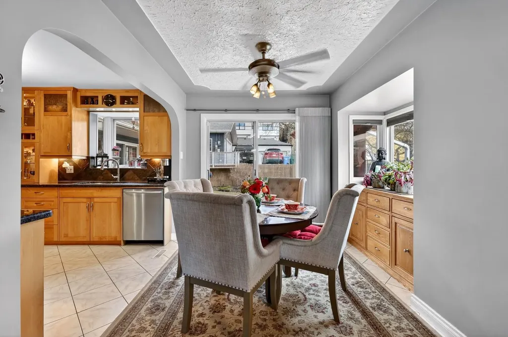 2316 Richmond Road SW Calgary AB T2T 5E4