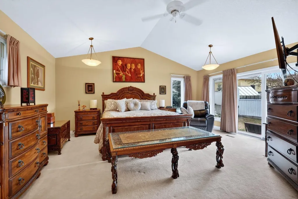 2316 Richmond Road SW Calgary AB T2T 5E4