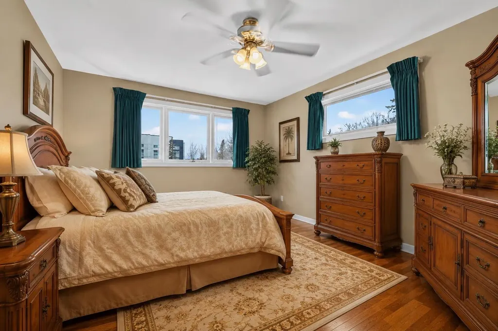 2316 Richmond Road SW Calgary AB T2T 5E4