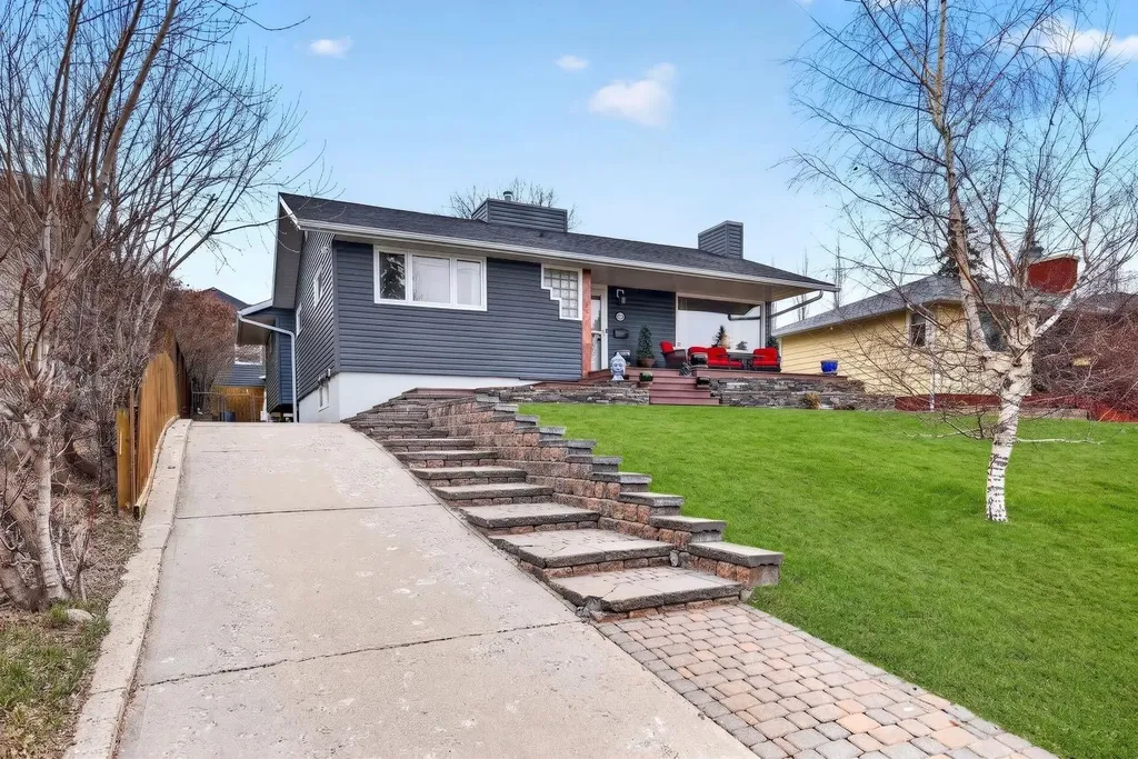 2316 Richmond Road SW Calgary AB T2T 5E4