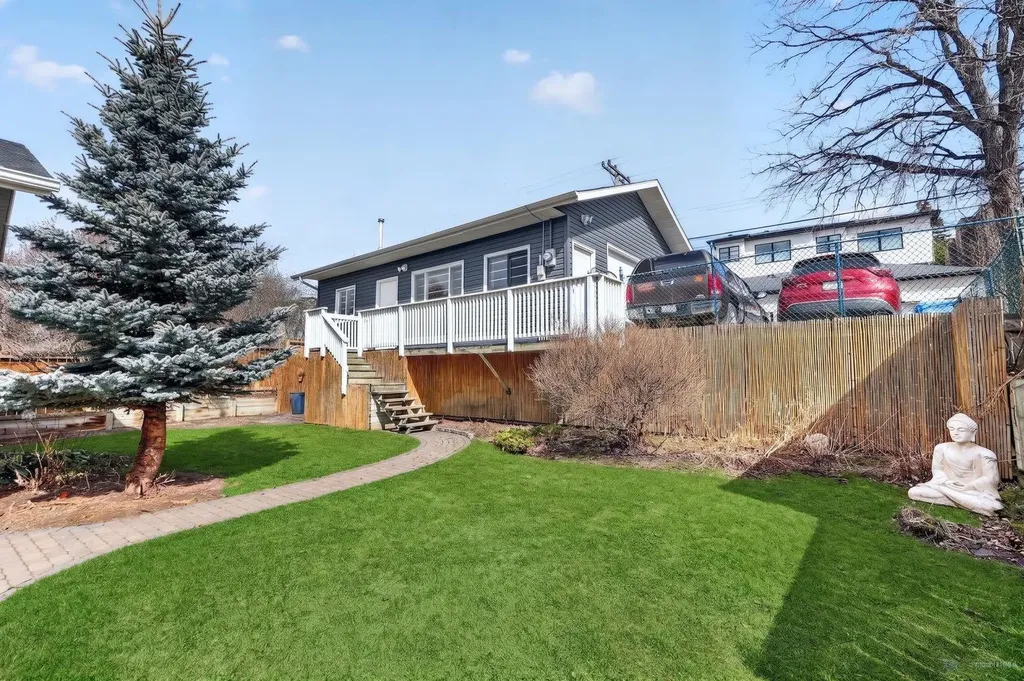 2316 Richmond Road SW Calgary AB T2T 5E4