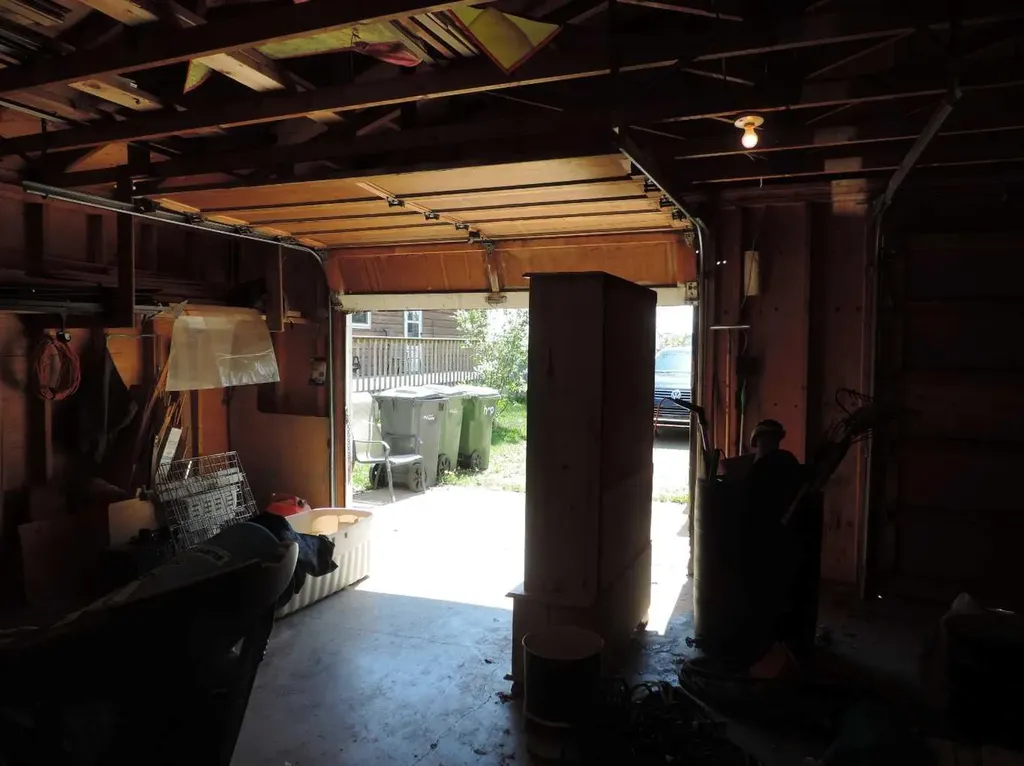 5048 51 Rimbey AB T0C 2J0