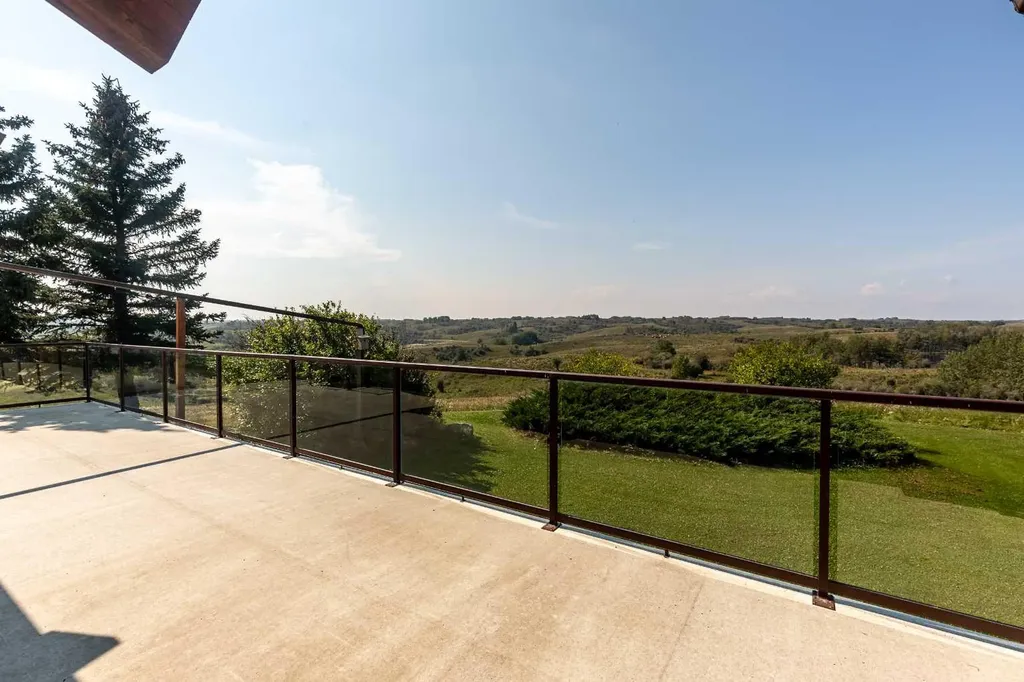 273167 Range Road 25 Rural Rocky View County AB T4B 4P6