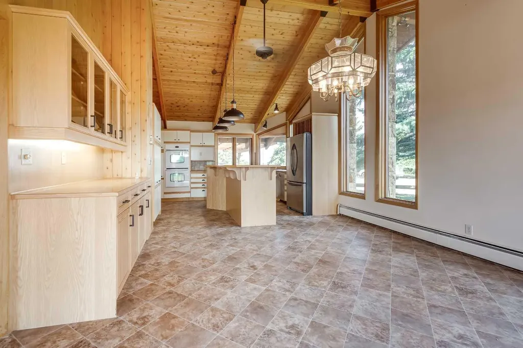 273167 Range Road 25 Rural Rocky View County AB T4B 4P6