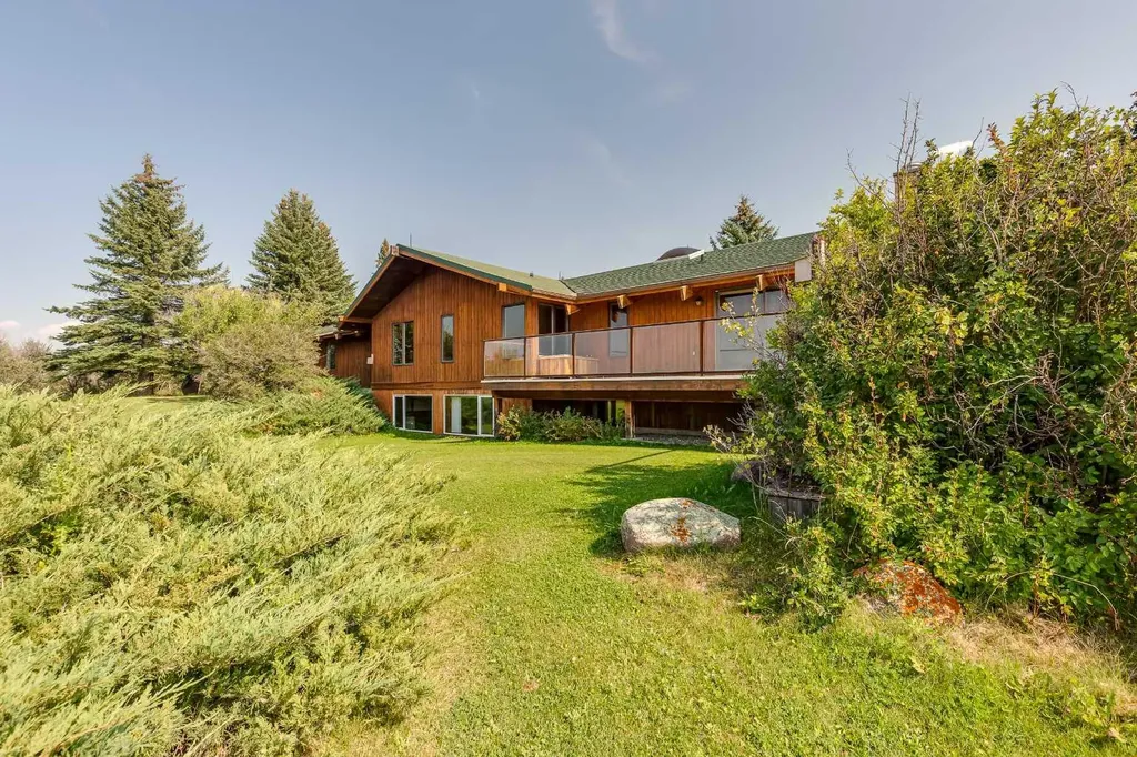 273167 Range Road 25 Rural Rocky View County AB T4B 4P6