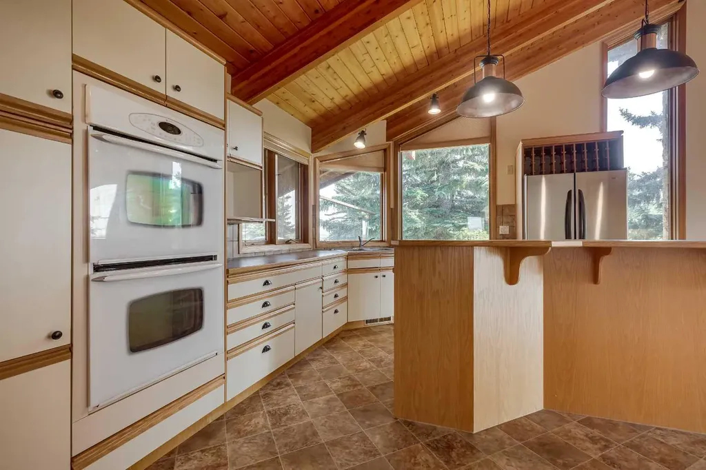 273167 Range Road 25 Rural Rocky View County AB T4B 4P6