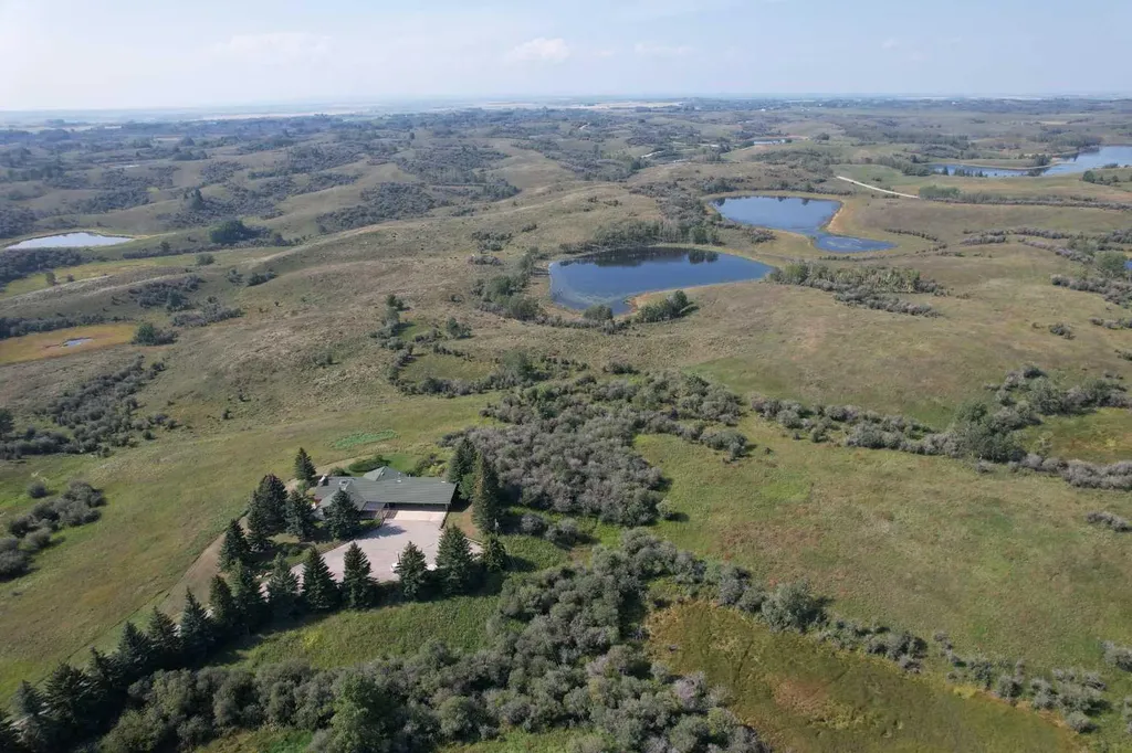 273167 Range Road 25 Rural Rocky View County AB T4B 4P6