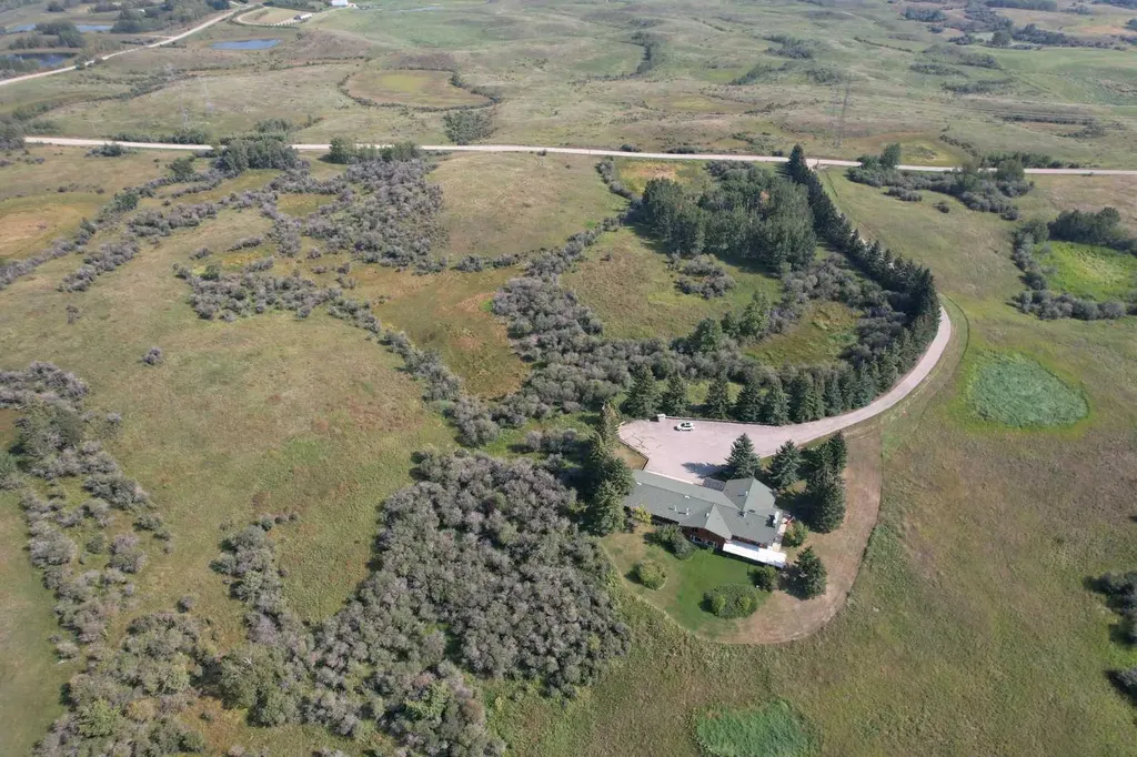 273167 Range Road 25 Rural Rocky View County AB T4B 4P6