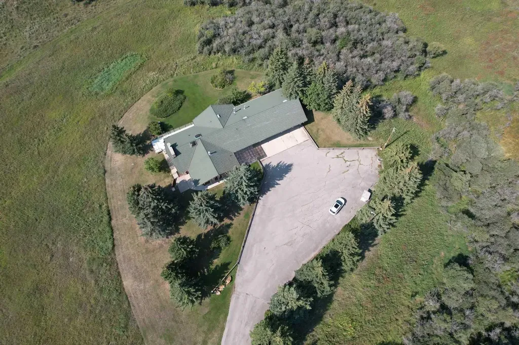 273167 Range Road 25 Rural Rocky View County AB T4B 4P6