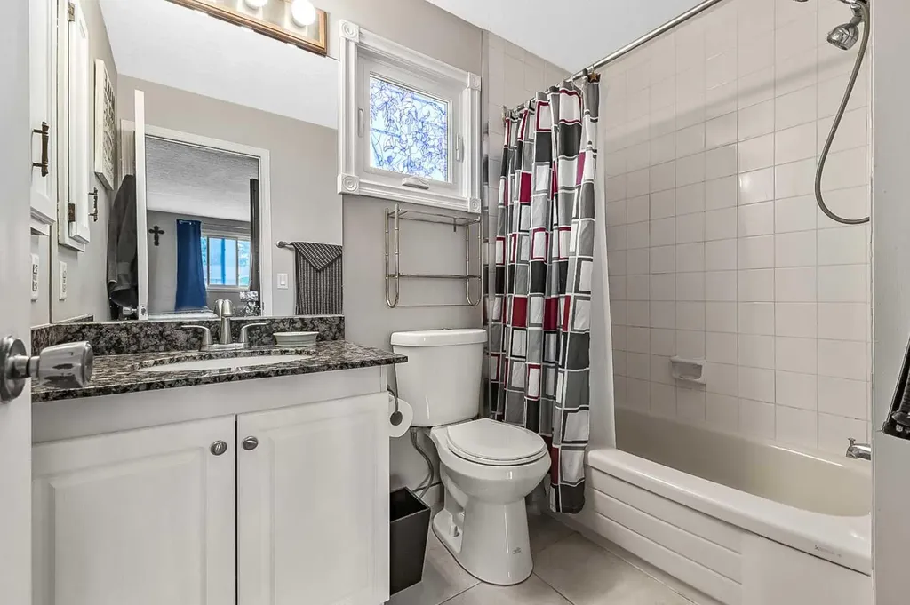 36 Millside Way SW Calgary AB T2Y 2P7
