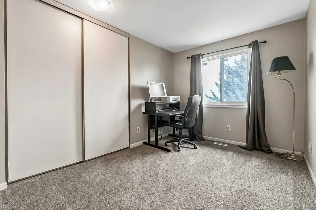 36 Millside Way SW Calgary AB T2Y 2P7