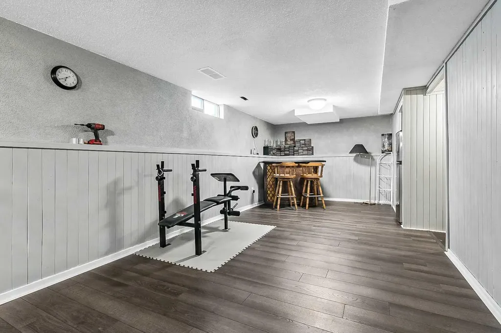 36 Millside Way SW Calgary AB T2Y 2P7