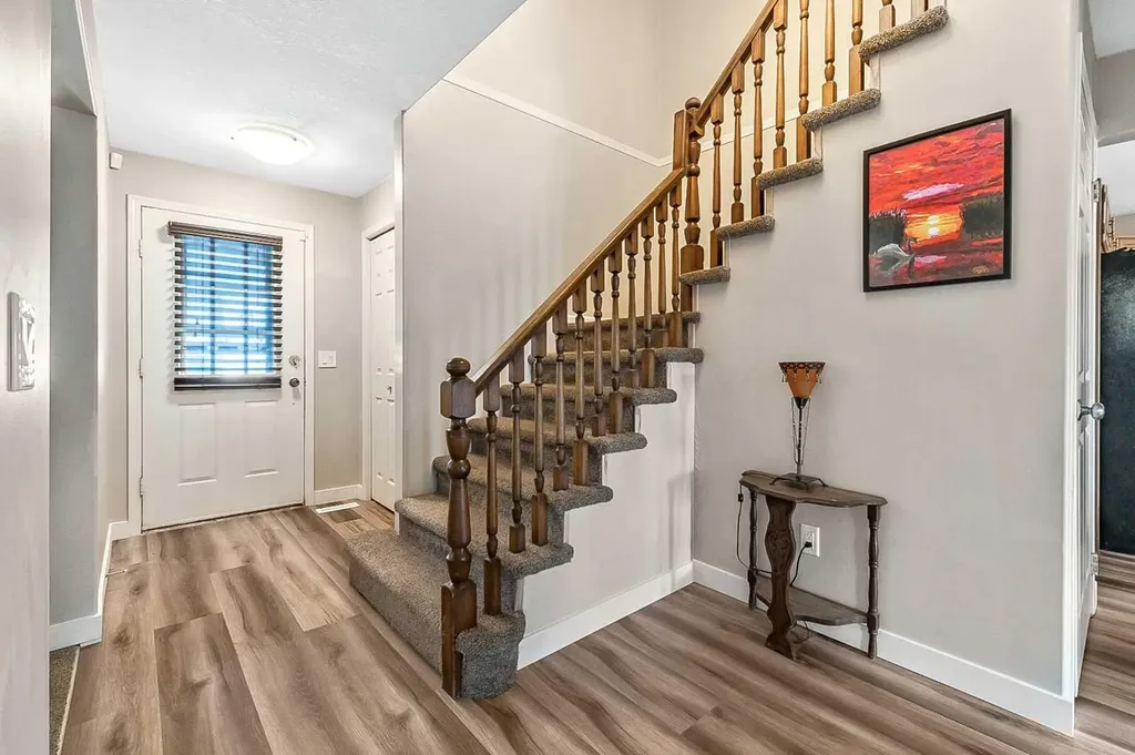 36 Millside Way SW Calgary AB T2Y 2P7