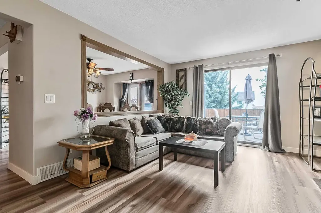36 Millside Way SW Calgary AB T2Y 2P7