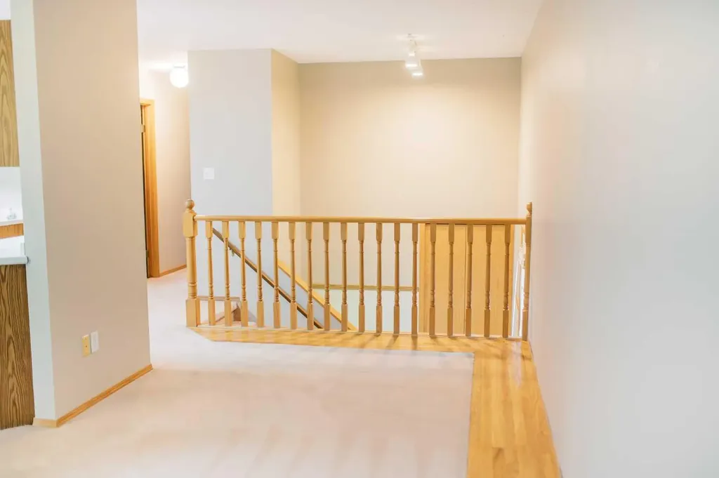 4814B 48 Street Stettler AB T4K1A5