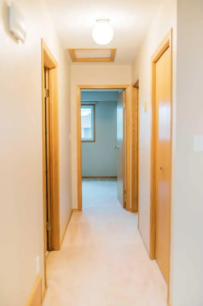 4814B 48 Street Stettler AB T4K1A5