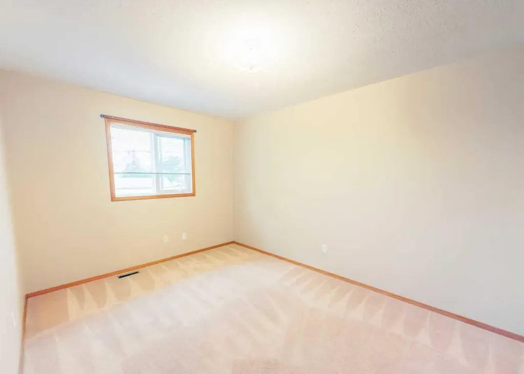 4814B 48 Street Stettler AB T4K1A5