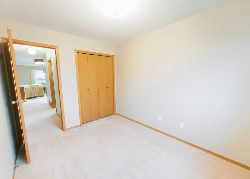 4814B 48 Street Stettler AB T4K1A5