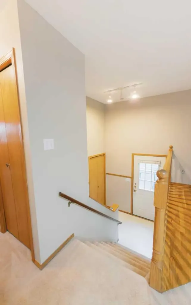 4814B 48 Street Stettler AB T4K1A5