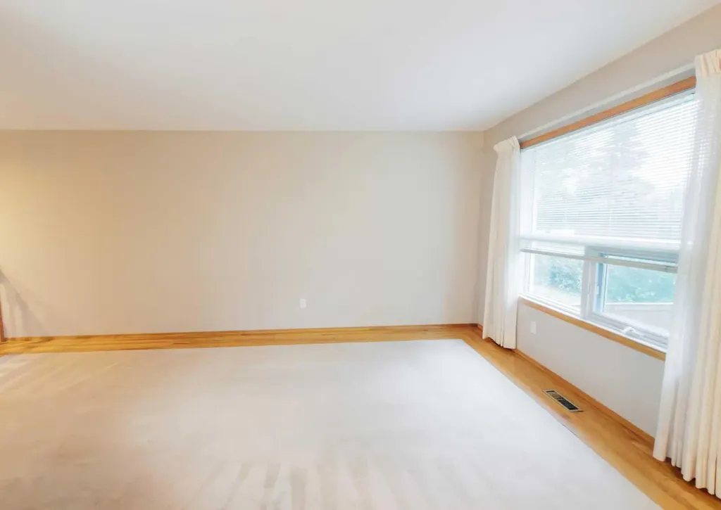 4814B 48 Street Stettler AB T4K1A5