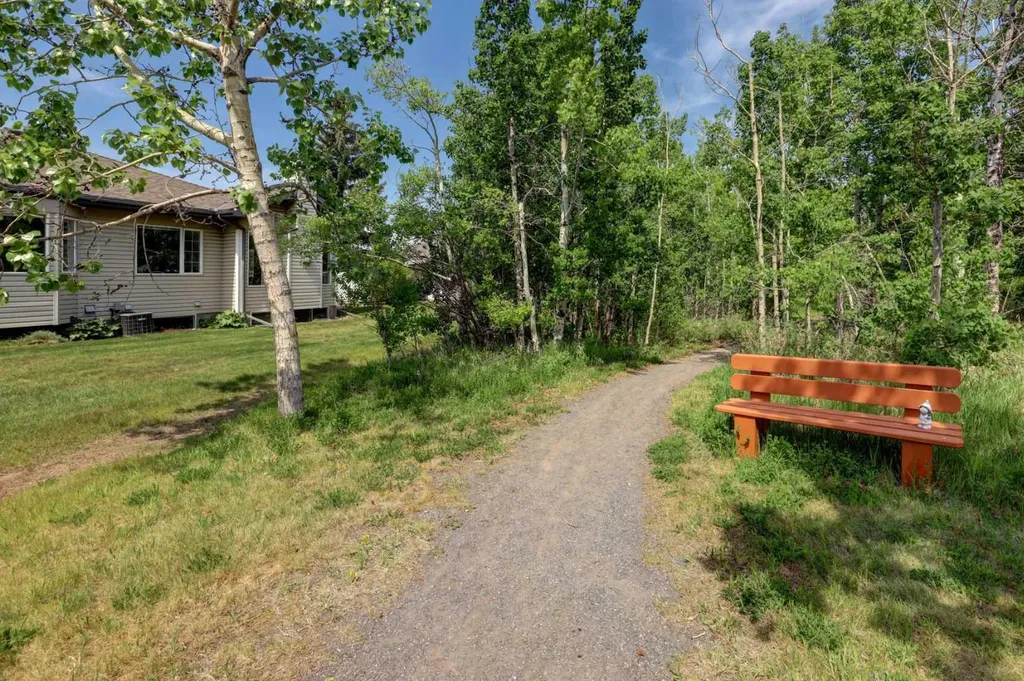 331 Triune Bay Rural Rocky View County AB T1X1G4