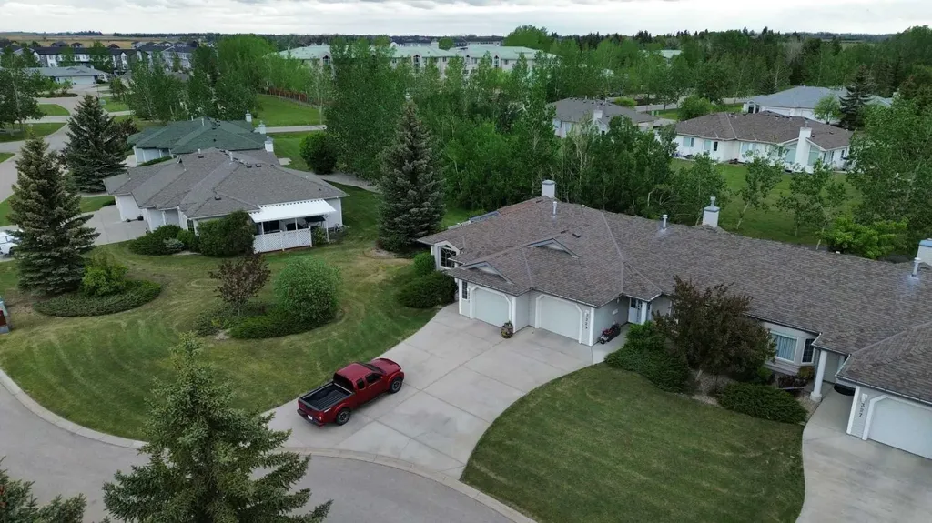 331 Triune Bay Rural Rocky View County AB T1X1G4