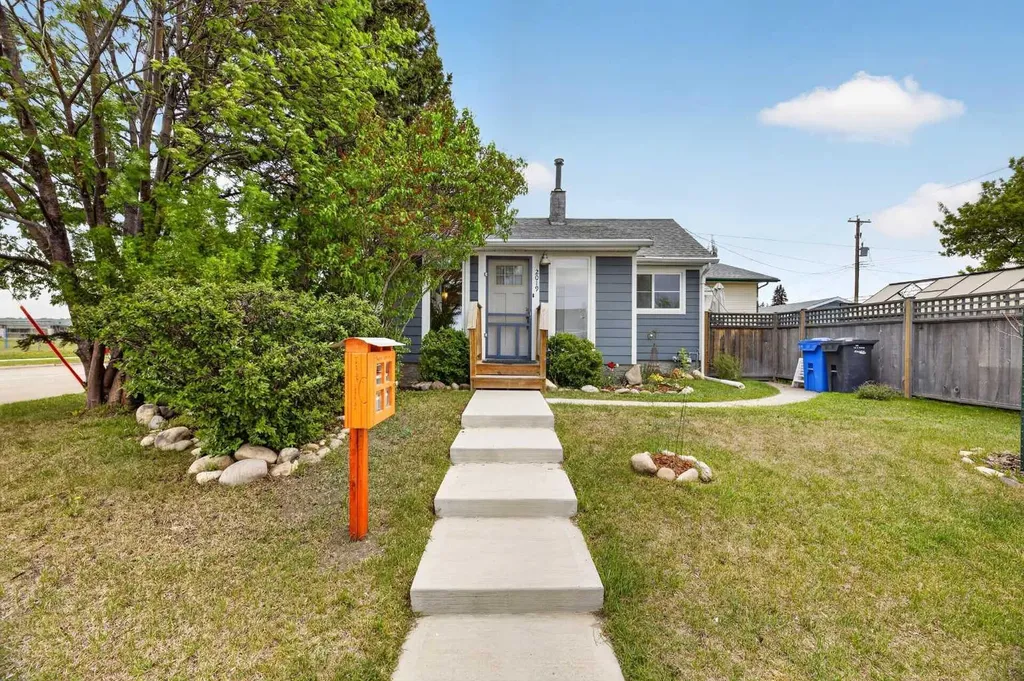 2019 22 Street Bowden AB T0M0K0