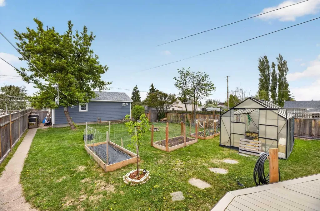 2019 22 Street Bowden AB T0M0K0