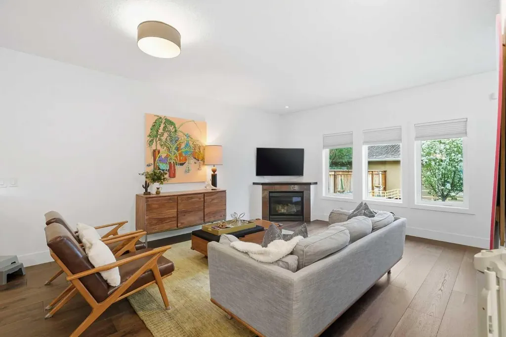 226 11 Avenue NW Calgary AB T2M0A2