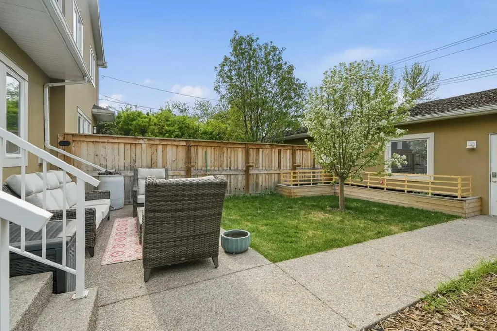 226 11 Avenue NW Calgary AB T2M0A2