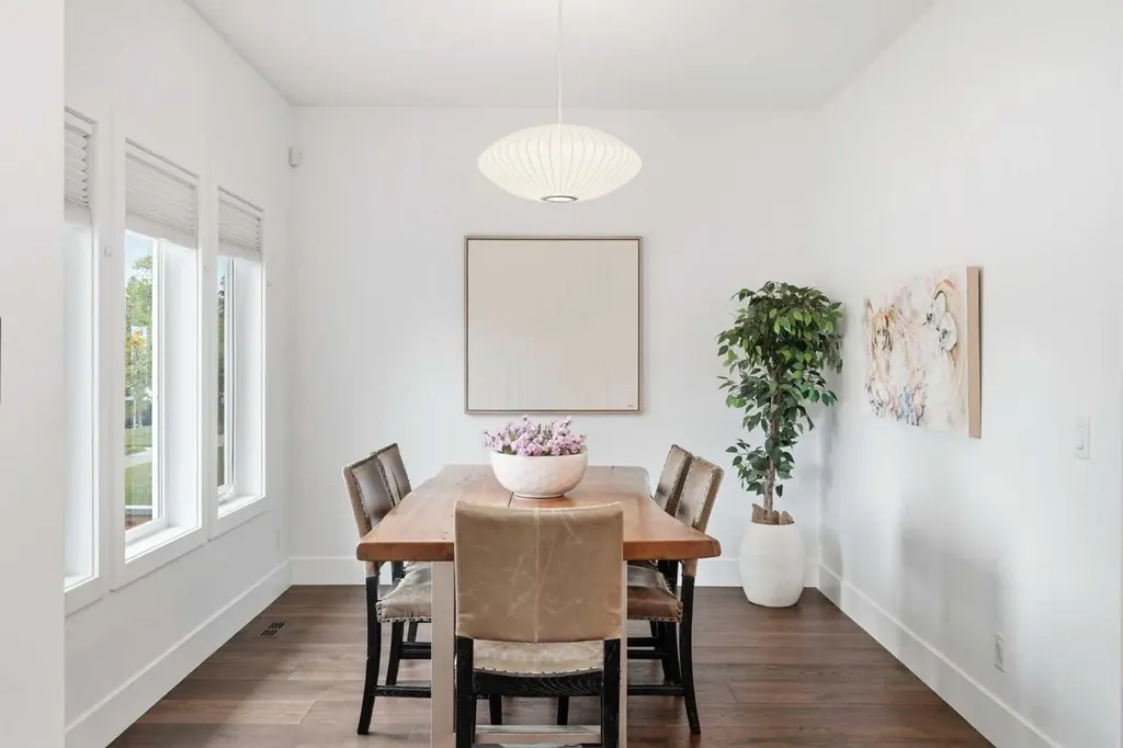 226 11 Avenue NW Calgary AB T2M0A2