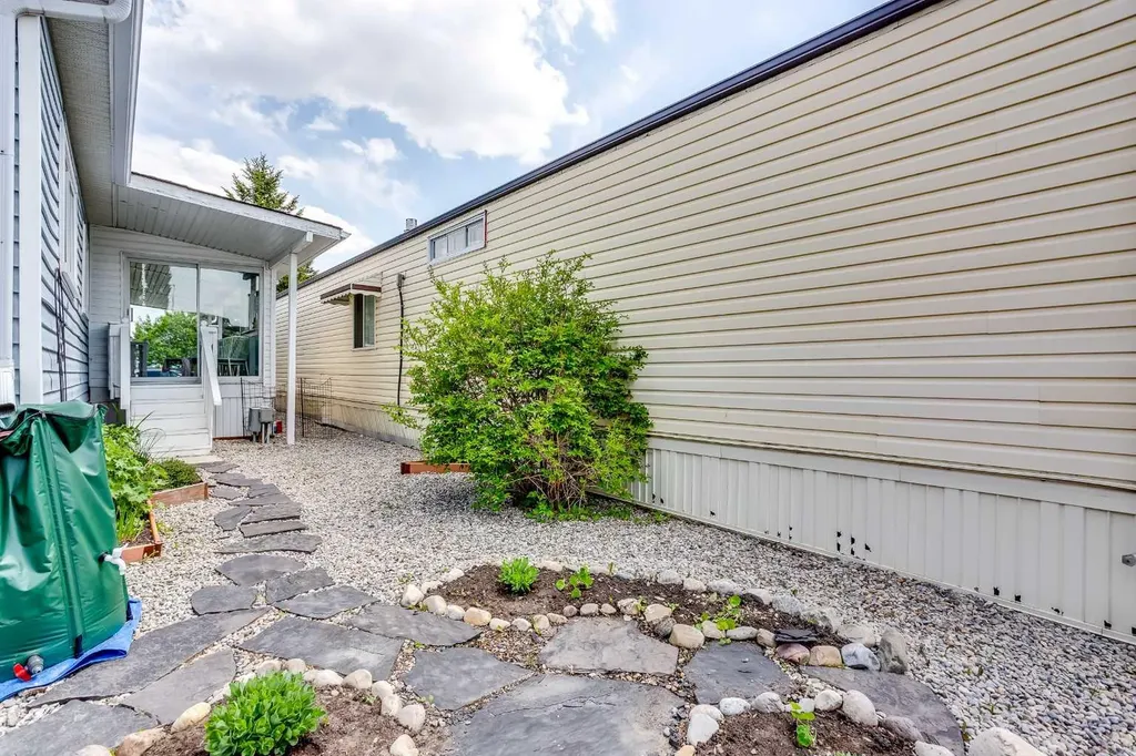 99 Arbour Lake Road NW Calgary AB T3G4E4