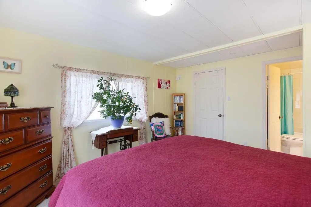 99 Arbour Lake Road NW Calgary AB T3G4E4