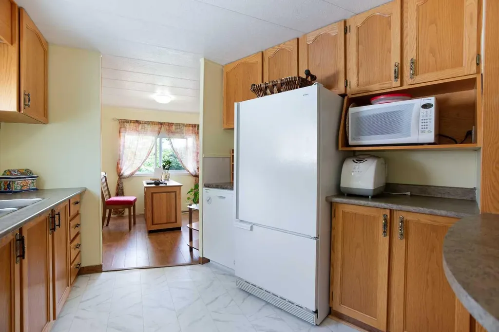 99 Arbour Lake Road NW Calgary AB T3G4E4