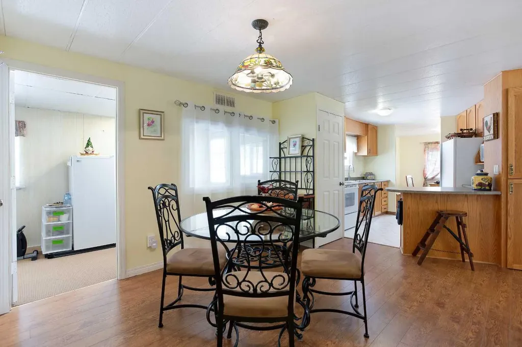99 Arbour Lake Road NW Calgary AB T3G4E4
