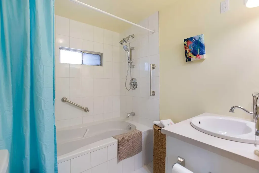 99 Arbour Lake Road NW Calgary AB T3G4E4