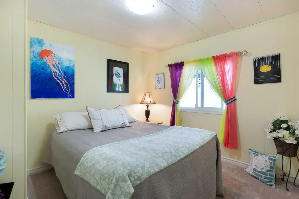 99 Arbour Lake Road NW Calgary AB T3G4E4