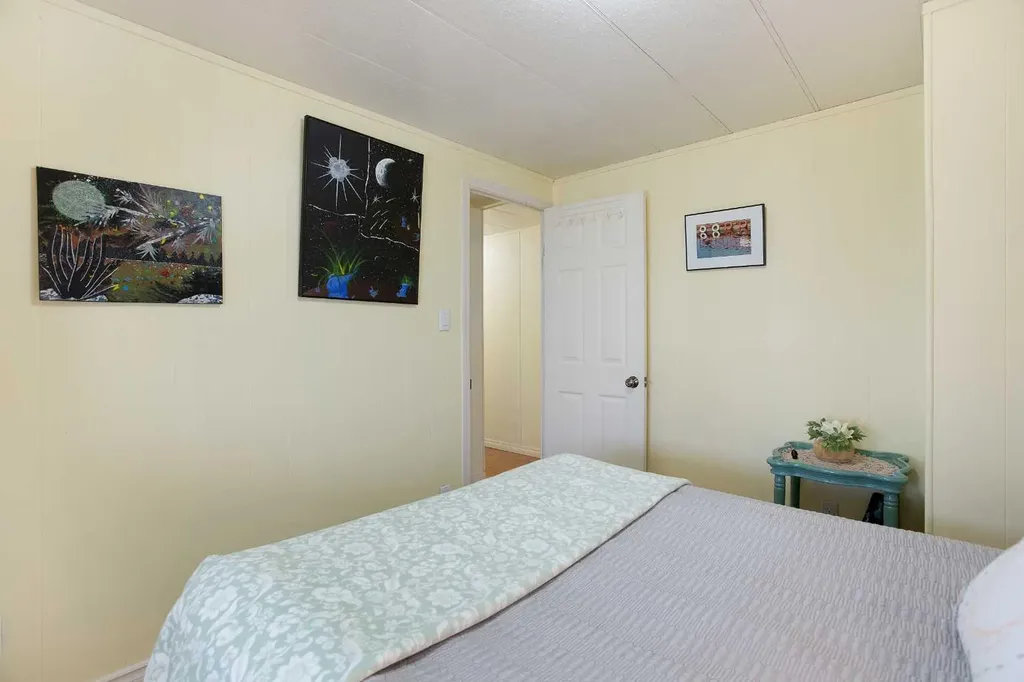 99 Arbour Lake Road NW Calgary AB T3G4E4