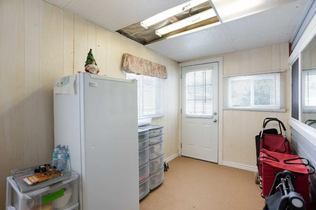 99 Arbour Lake Road NW Calgary AB T3G4E4