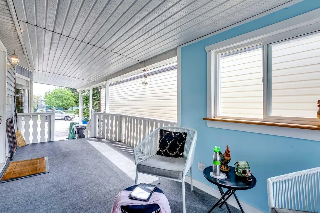 99 Arbour Lake Road NW Calgary AB T3G4E4