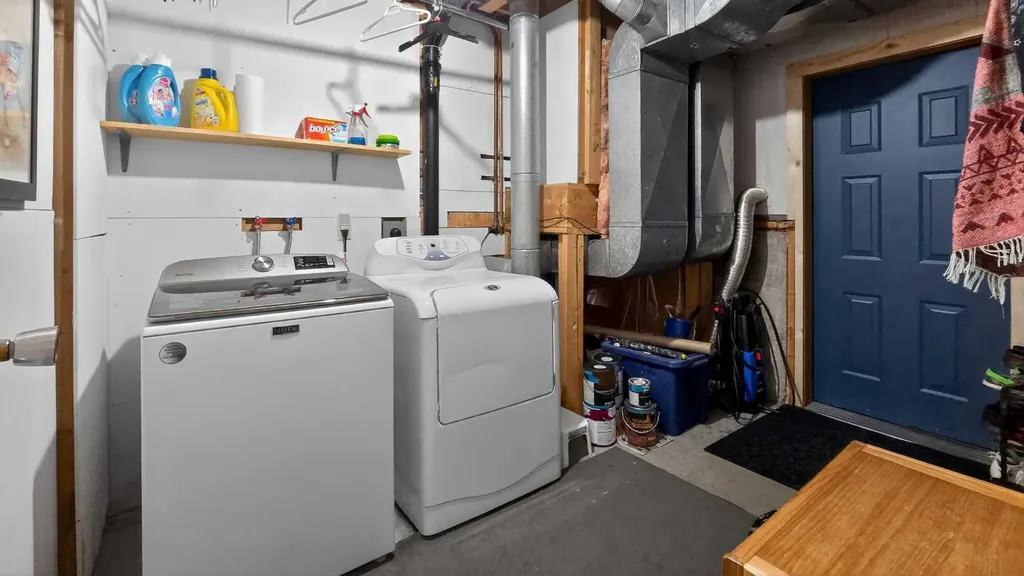 77 Iroquois Crescent W Lethbridge AB T1K5J3