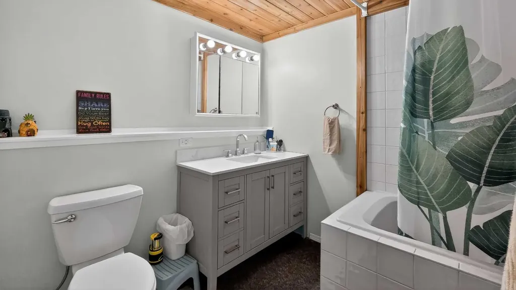 77 Iroquois Crescent W Lethbridge AB T1K5J3