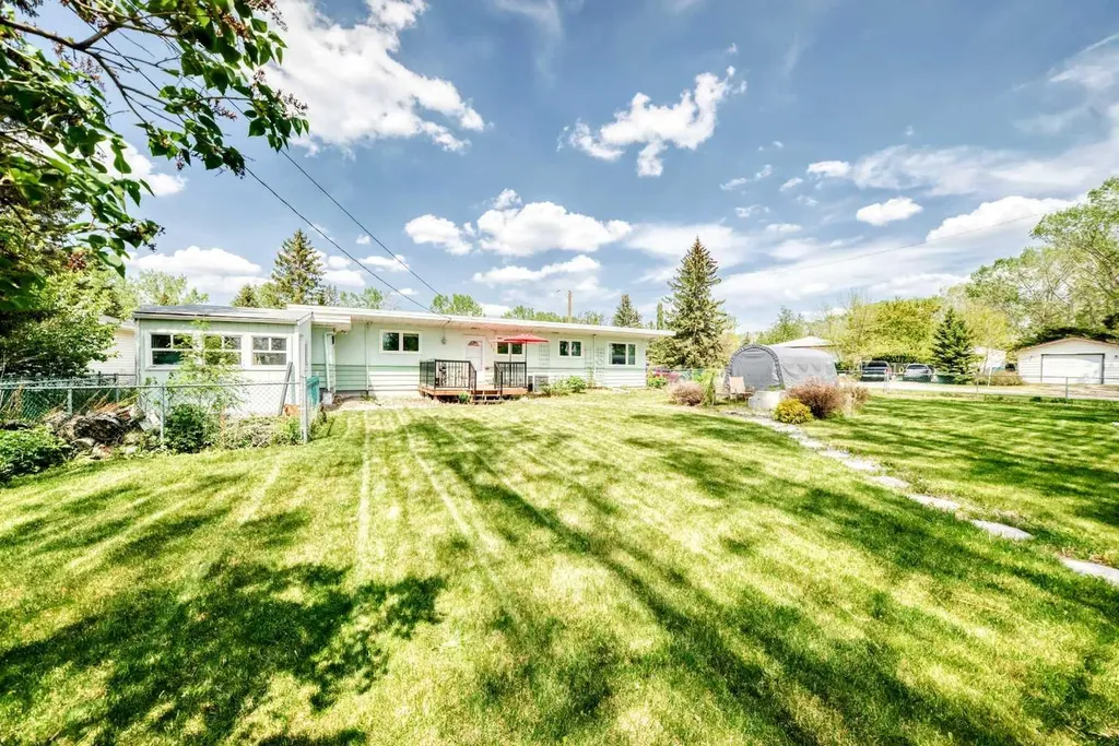 2121 Westview Crescent Bowden AB T0M 0K0